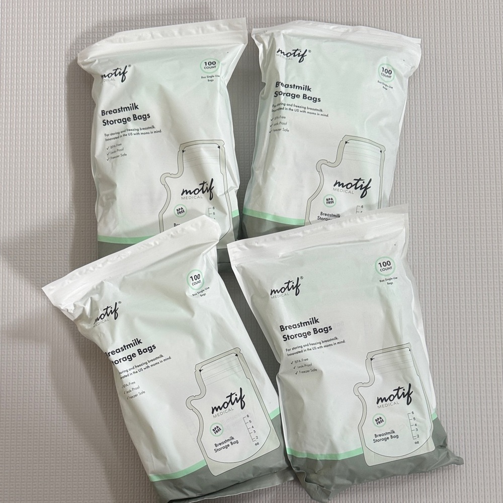 Lot of 4 packages 400 Motif Medical Breastmilk Storage Bags Freezer Stash 8 oz.